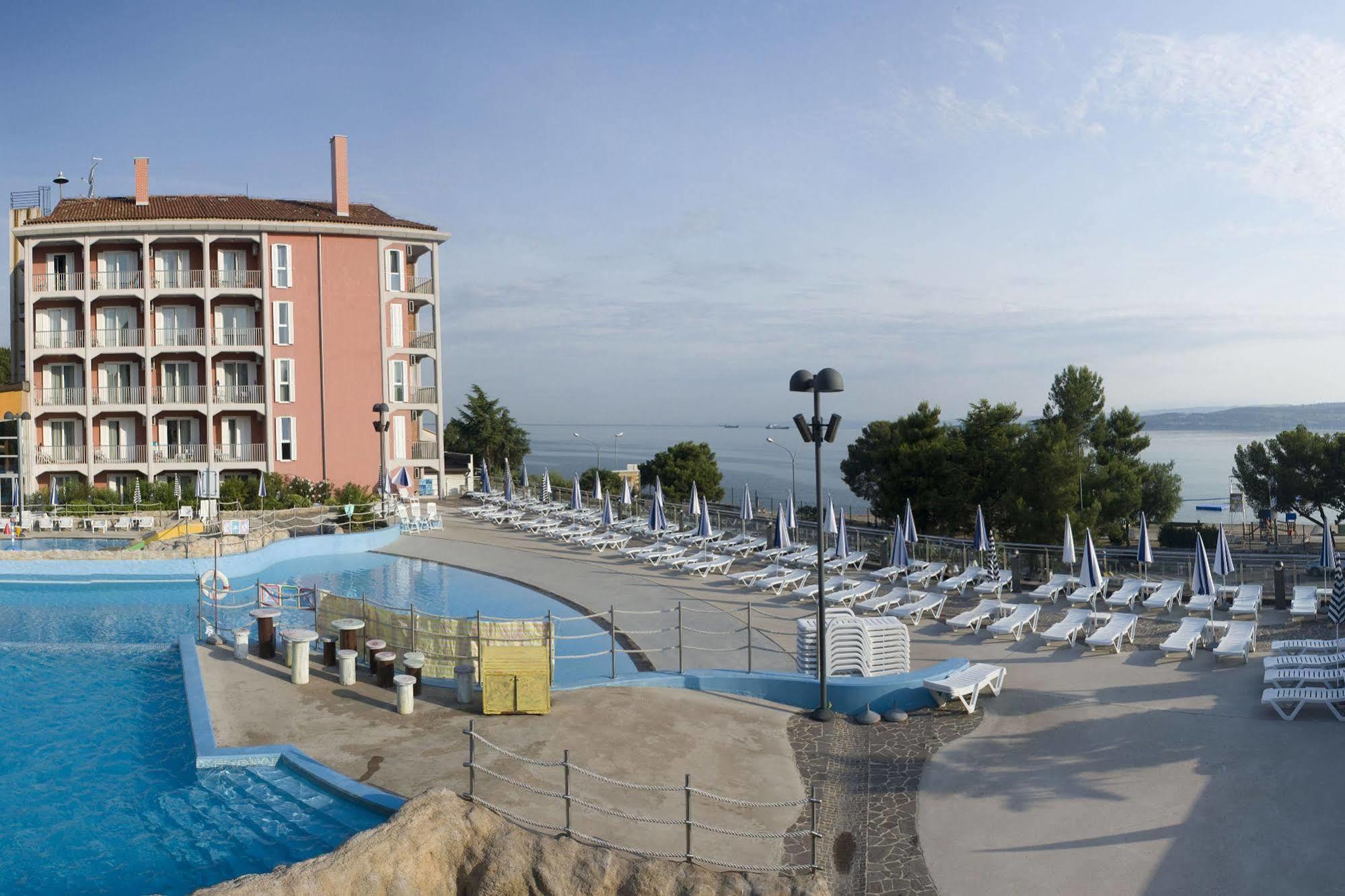 Aquapark Zusterna Hotel 3*